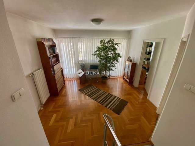 Eladó ikerház, Budapesten, XVI. kerületben 199 M Ft, 7 szobás