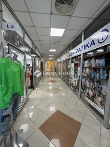 Eladó üzlethelyiség, Budapesten, II. kerületben 60 M Ft