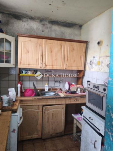 Eladó családi ház, Szigethalmon 44.999 M Ft, 2+1 szobás