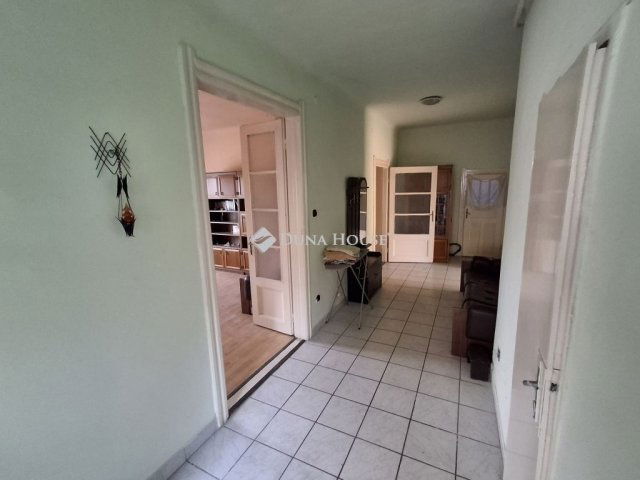 Eladó családi ház, Vecsésen 69.9 M Ft, 3 szobás