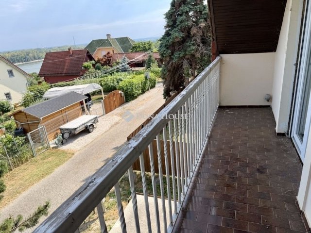 Eladó családi ház, Mohácson 59.99 M Ft, 4 szobás