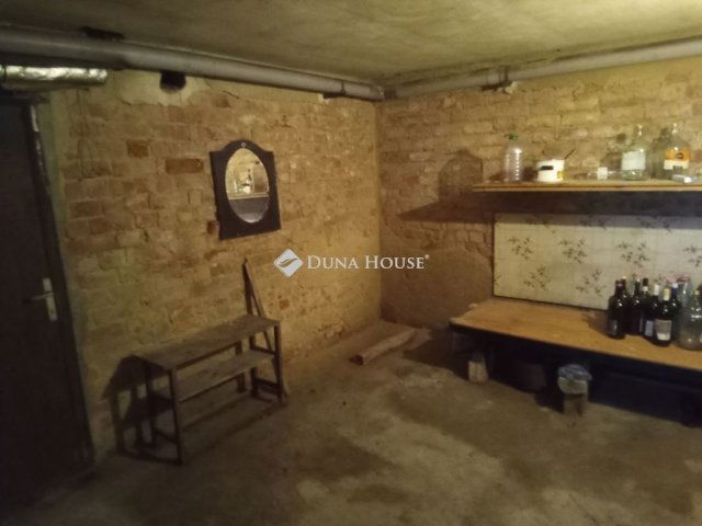 Eladó családi ház, Csákánydoroszlón 69 M Ft, 5 szobás