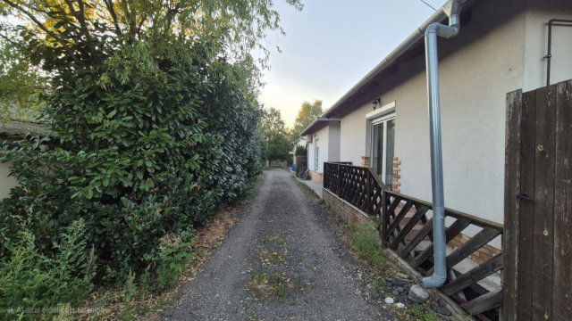 Eladó téglalakás, Gyömrőn, Mendei úton 75 M Ft, 2+1 szobás