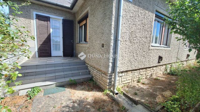 Eladó családi ház, Székesfehérvárott 84.99 M Ft, 3 szobás