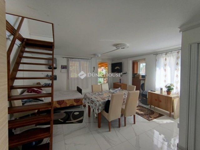 Eladó családi ház, Erdőkertesen 54.5 M Ft, 2 szobás