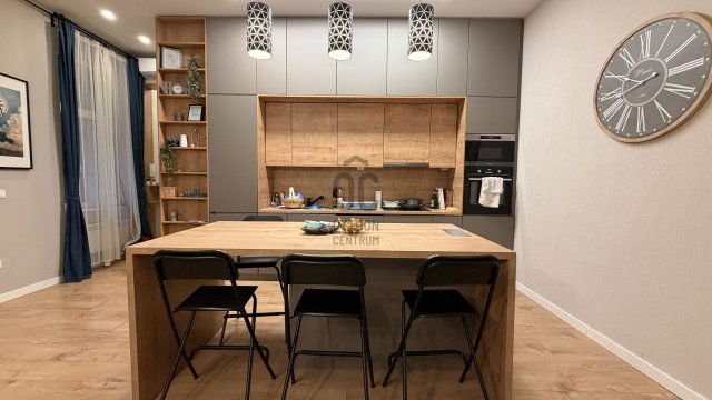 Eladó téglalakás, Budapesten, VI. kerületben 108 M Ft, 2 szobás