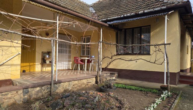 Eladó családi ház, Felsőszentivánon 11.9 M Ft, 3 szobás