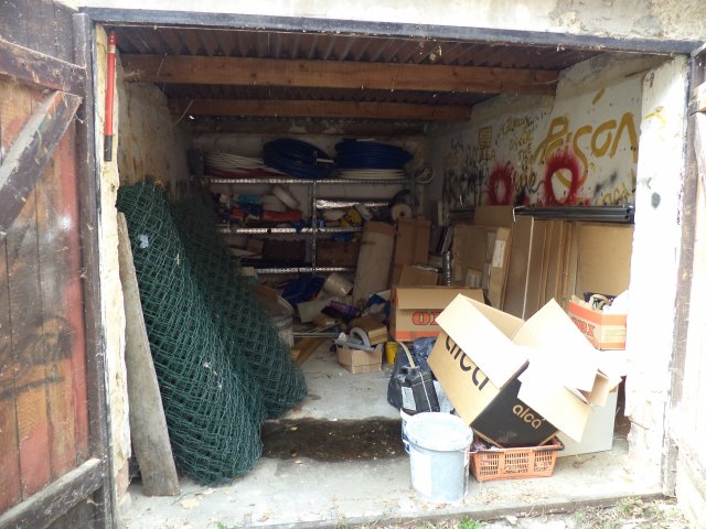 Eladó garázs, Várpalotán 6.5 M Ft / költözzbe.hu