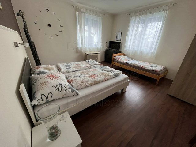 Kiadó családi ház, albérlet, Balatonbogláron 250 E Ft / hó