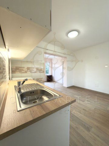 Eladó családi ház, Siófokon 65 M Ft, 2 szobás