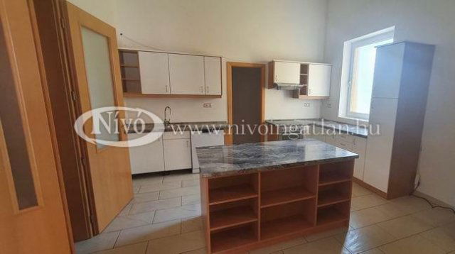 Kiadó téglalakás, albérlet, Veszprémben 350 E Ft / hó