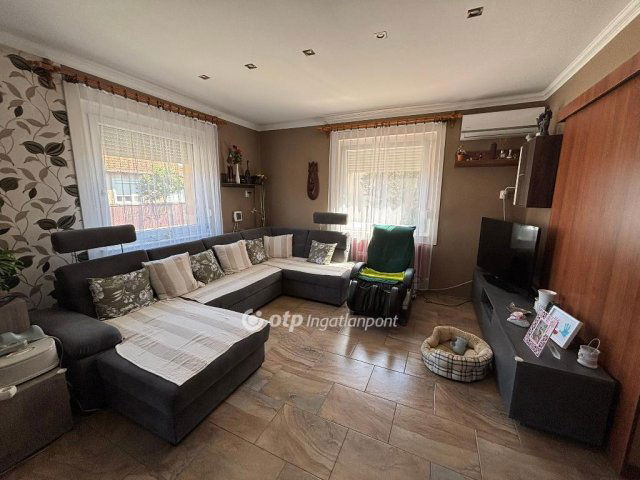 Eladó családi ház, Hajdúböszörményen 149 M Ft, 5 szobás