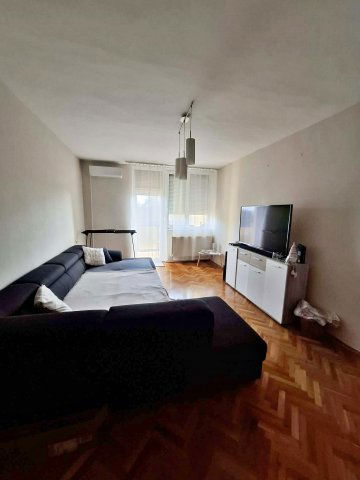 Eladó téglalakás, Kaposváron 35 M Ft, 2 szobás