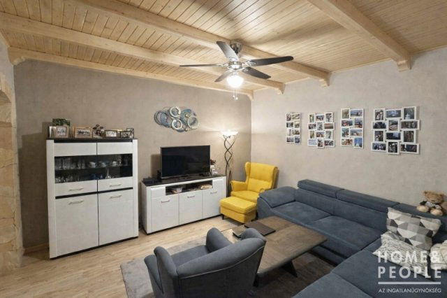 Eladó családi ház, Kisteleken 69.9 M Ft, 3+1 szobás
