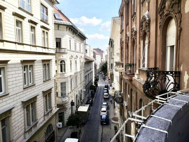 Kiadó téglalakás, albérlet, V. kerületben, Irányi utcában