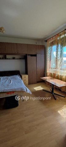 Eladó családi ház, Celldömölkön 35 M Ft, 5 szobás