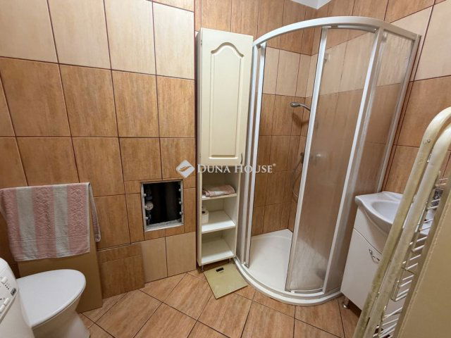 Eladó téglalakás, Győrött 41.699 M Ft, 2 szobás