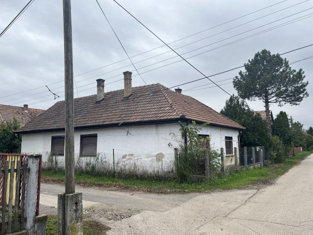 Eladó családi ház, Tápiógyörgyén, Attila utcában 10.45 M Ft