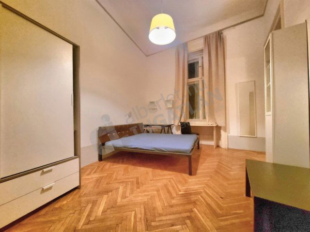 Kiadó téglalakás, albérlet, Budapesten, V. kerületben, 4 szobás