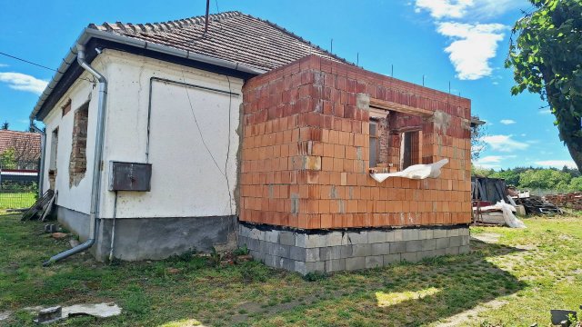 Eladó családi ház, Marcaliban 29.9 M Ft, 4 szobás