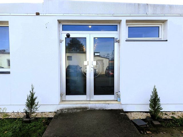 Eladó ipari ingatlan, Szegeden, Szerb utcában 69.9 M Ft