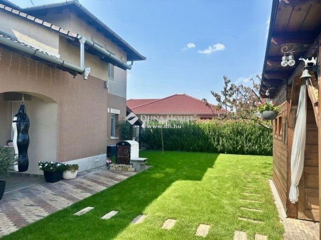 Eladó ikerház, Halásztelken 124.9 M Ft, 4 szobás