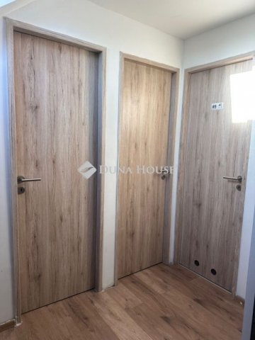 Eladó családi ház, Budapesten, XV. kerületben 94.9 M Ft