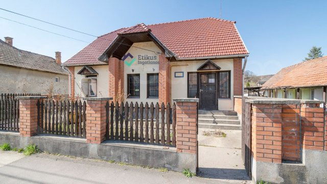 Eladó családi ház, Izsófalván 10.235 M Ft, 4+1 szobás