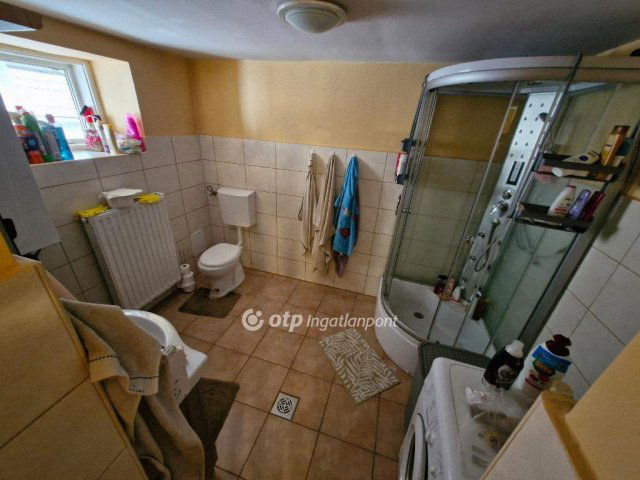 Eladó családi ház, Tolnán 26.9 M Ft, 2 szobás