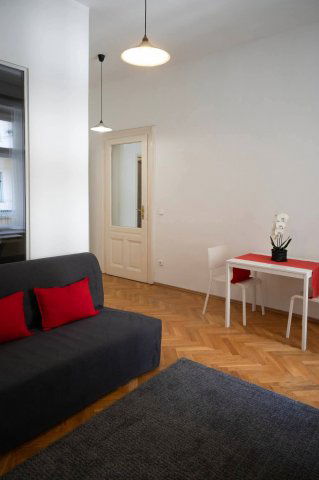 Kiadó téglalakás, albérlet, IX. kerületben, Lónyay utcában