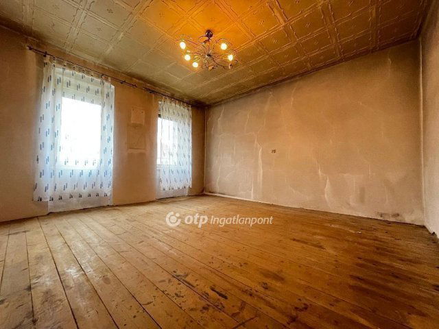 Eladó családi ház, Beleden 24 M Ft, 2 szobás
