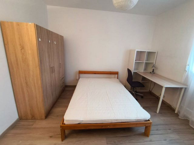 Kiadó panellakás, albérlet, Pécsett, Szigeti úton 230 E Ft / hó