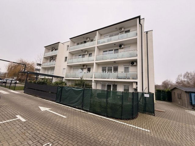 Eladó téglalakás, Győrött 74.5 M Ft, 3 szobás