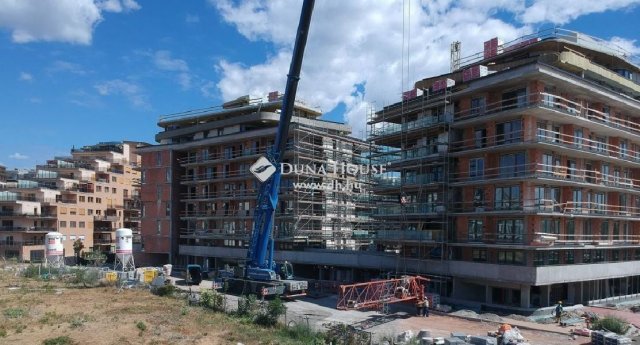 Eladó téglalakás, Budapesten, XIII. kerületben 109.9 M Ft