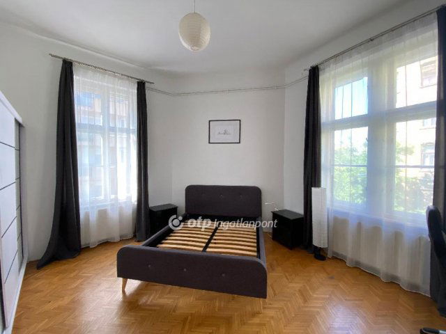 Eladó téglalakás, Budapesten, VIII. kerületben 69.9 M Ft