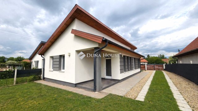 Eladó ikerház, Albertirsán 89.9 M Ft, 4 szobás