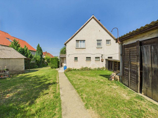 Eladó családi ház, Pécsett, Koksz utcában 69.9 M Ft, 5 szobás