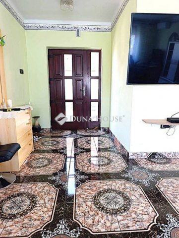 Eladó családi ház, Mohácson 99 M Ft, 4 szobás