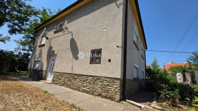 Eladó családi ház, Szombathelyen 41.99 M Ft, 6 szobás