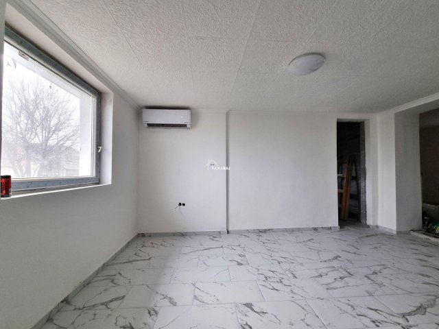 Eladó családi ház, Mosonszentmiklóson 42 M Ft, 2 szobás