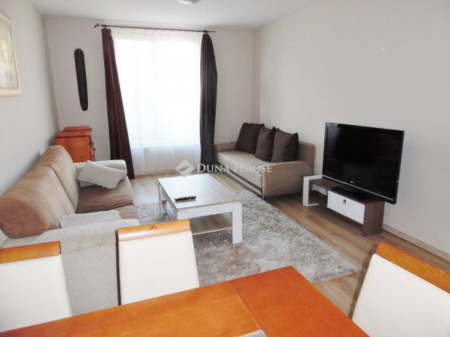 Kiadó téglalakás, albérlet, Debrecenben 220 E Ft / hó