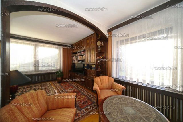 Eladó családi ház, Budapesten, III. kerületben 395 M Ft