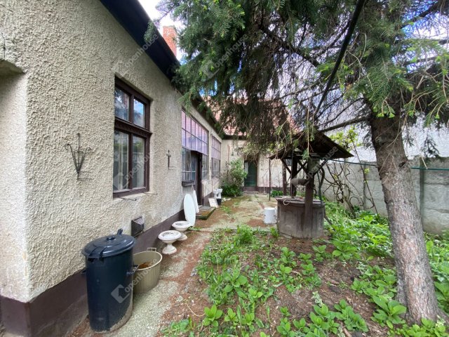 Eladó családi ház, Kapuváron 28.9 M Ft, 4 szobás