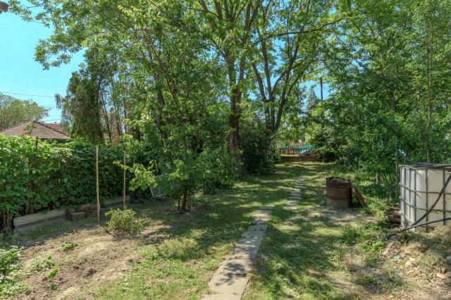 Eladó nyaraló, Szigetszentmártonban 29.99 M Ft, 2 szobás