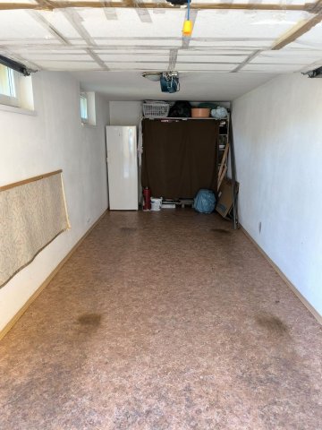 Eladó garázs, Debrecenben, Dobozi utcában 9.9 M Ft