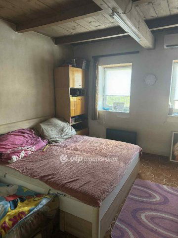 Eladó családi ház, Homokmégyen 8.5 M Ft, 2 szobás