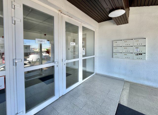 Kiadó iroda, Miskolcon 420 E Ft / hó, 4 szobás