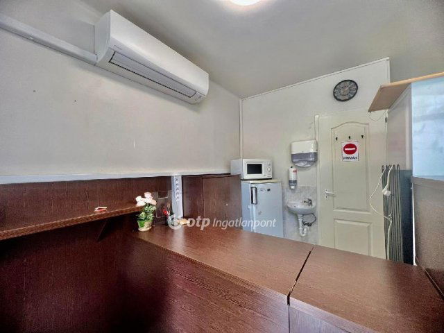 Eladó üzlethelyiség, Budapesten, XVII. kerületben 13.9 M Ft