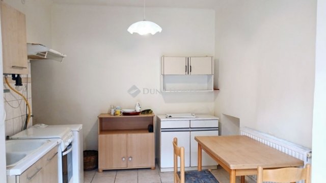 Eladó családi ház, Kecskeméten 39.9 M Ft, 3 szobás