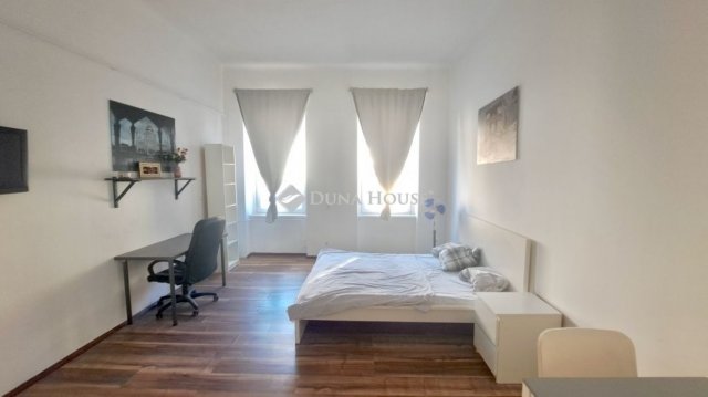 Eladó téglalakás, Budapesten, VII. kerületben 48 M Ft, 1 szobás